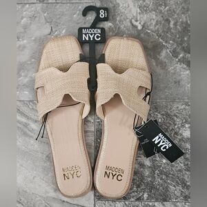 Madden NYC Women's Classic Flat Slide Sandals in a Tan Raffia Size 8.5 NWT